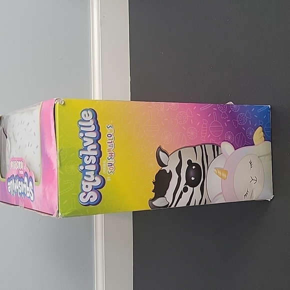 Squishvile Sweet Shop Squishmallows - Picture 3 of 13